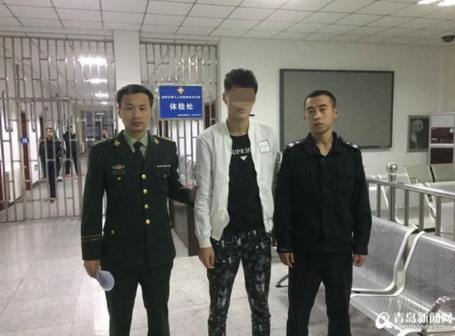 大四女生迷恋探探交友 摇到男贼被骗现金手机