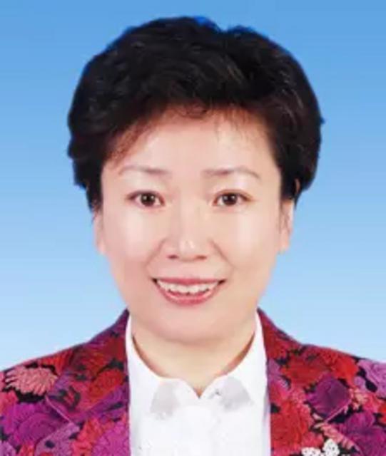 新一届青岛市政府领导分工确定(附简历)