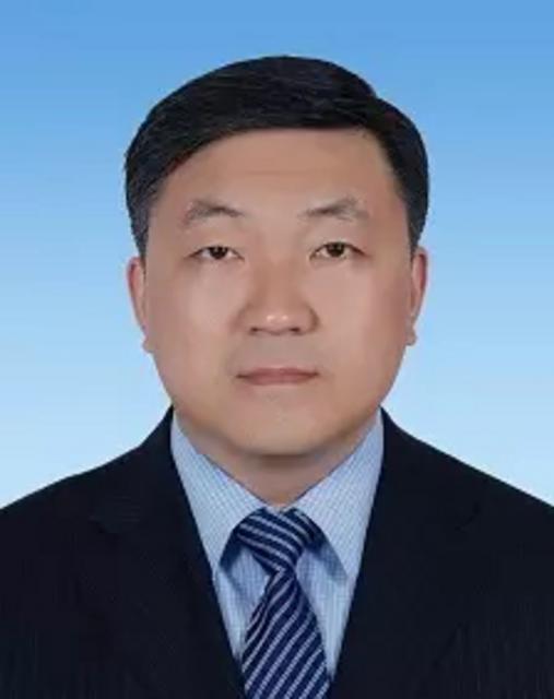 新一届青岛市政府领导分工确定(附简历)