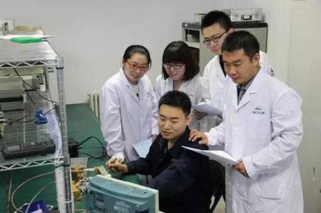 有一组数据更能说明问题: