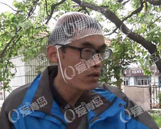 遭家暴 46岁男子头缠绷带满身是血诉苦