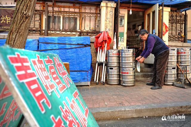 【青岛故事】卖散啤的五哥大酒店 22年只卖酒