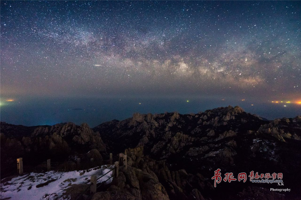 组图：镜头记录青岛最美的星空 美得令人眩晕