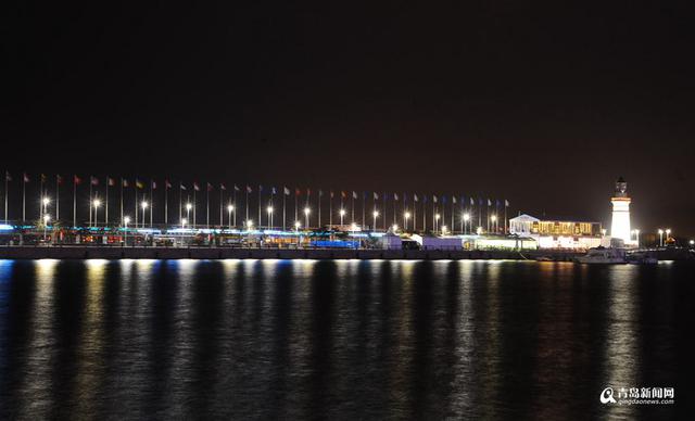 高清：霓虹奥帆流光溢彩 春末青岛夜色撩人