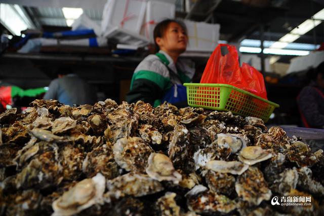 高清：休渔期贝类海鲜唱主角 哪一种是你最爱