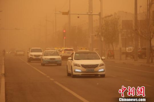 沙尘天气波及全国半数省份明起或影响南方地区