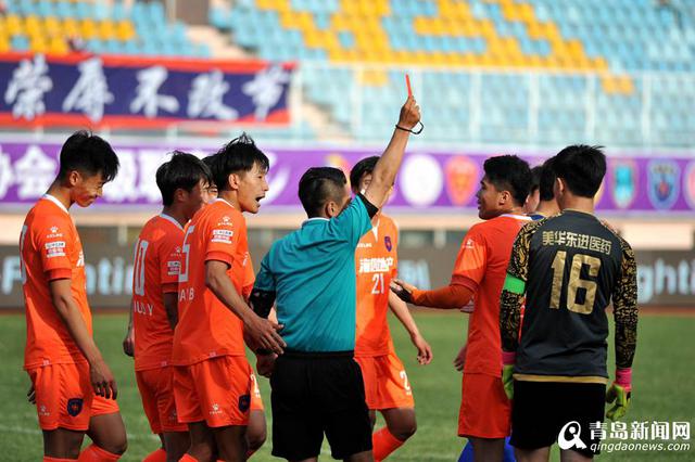 中能平沈阳4轮不胜 有球迷喊主教练下课(图)