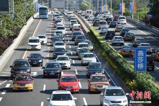 端午假期首日全国接待游客3050万人次 道路交通平稳