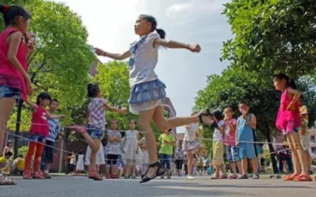 组图：童年的这些游戏 你还记得吗