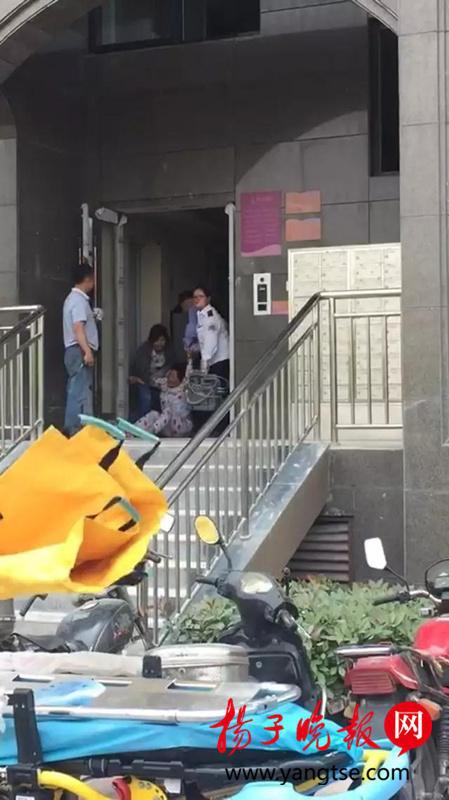 男子自己在家安装空调 空调突发爆炸致其身亡