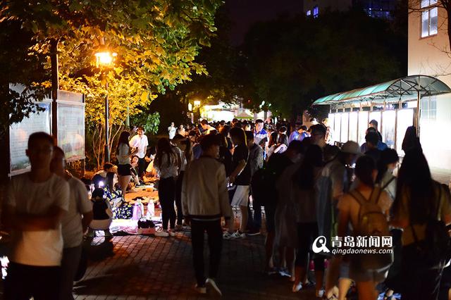 高清：又是一年毕业季 高校跳蚤市场交易火爆