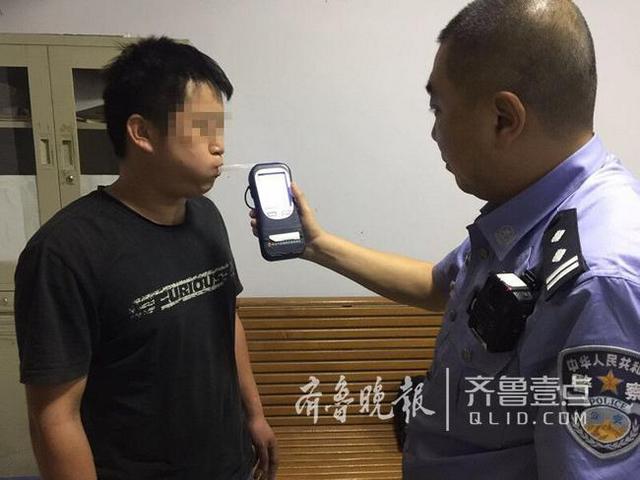 男子酒后夜宿高速路呼呼大睡 遇民警仓惶逃窜