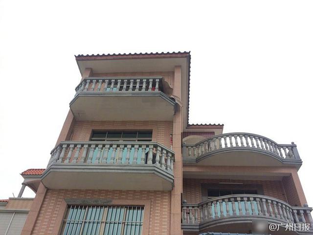 广东22岁伴娘坠楼身亡 疑因伴郎团推搡(图)