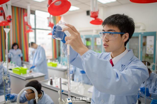 探秘青岛孔裔公学自招 学霸扎堆争百万奖学金