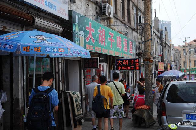 高清：夏天就是这个味 黄岛路喊你来喝散啤喽
