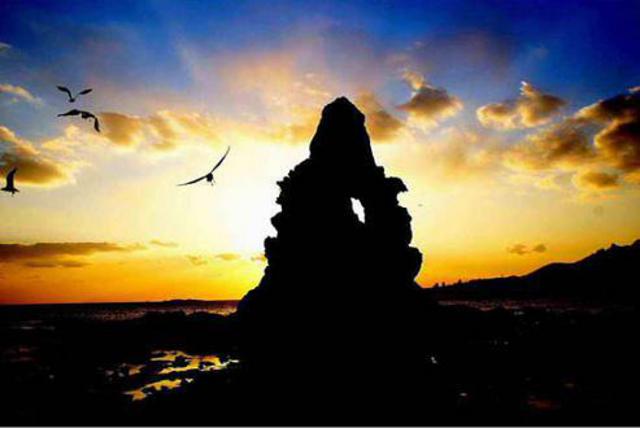 石老人村日出美如画 这里的传说都与海有关