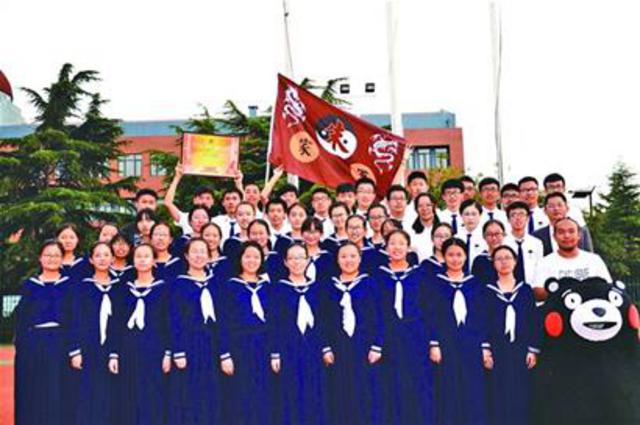 城阳一中两班一个班主任 学生全过一本线