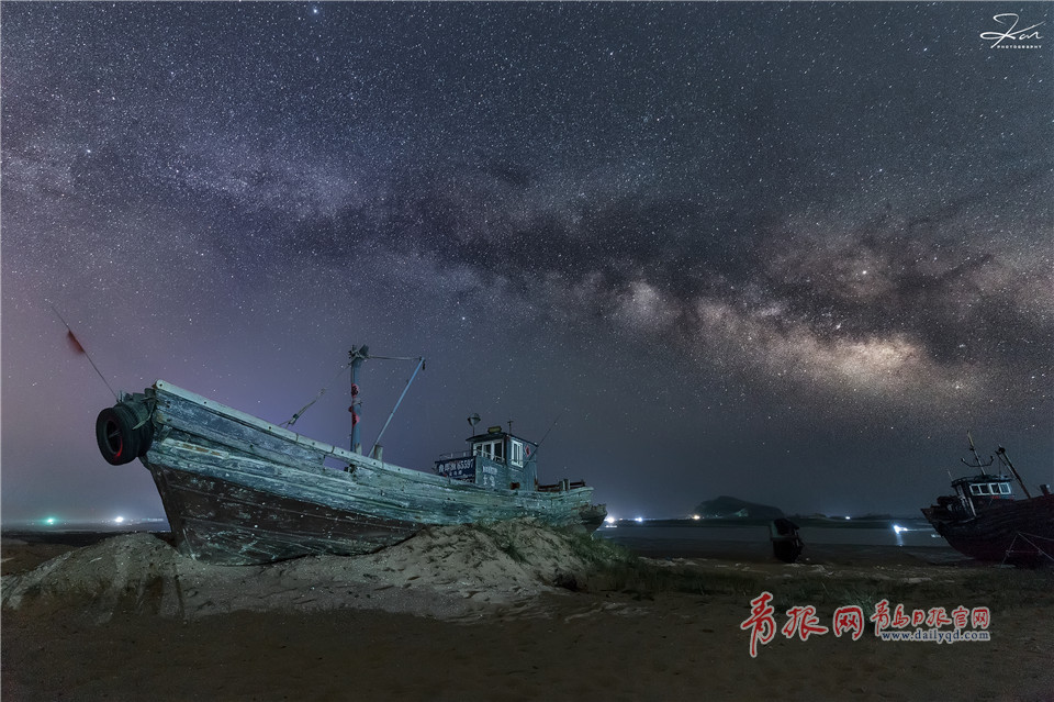 青岛现神秘银河拱桥 浩瀚星空美得令人窒息！