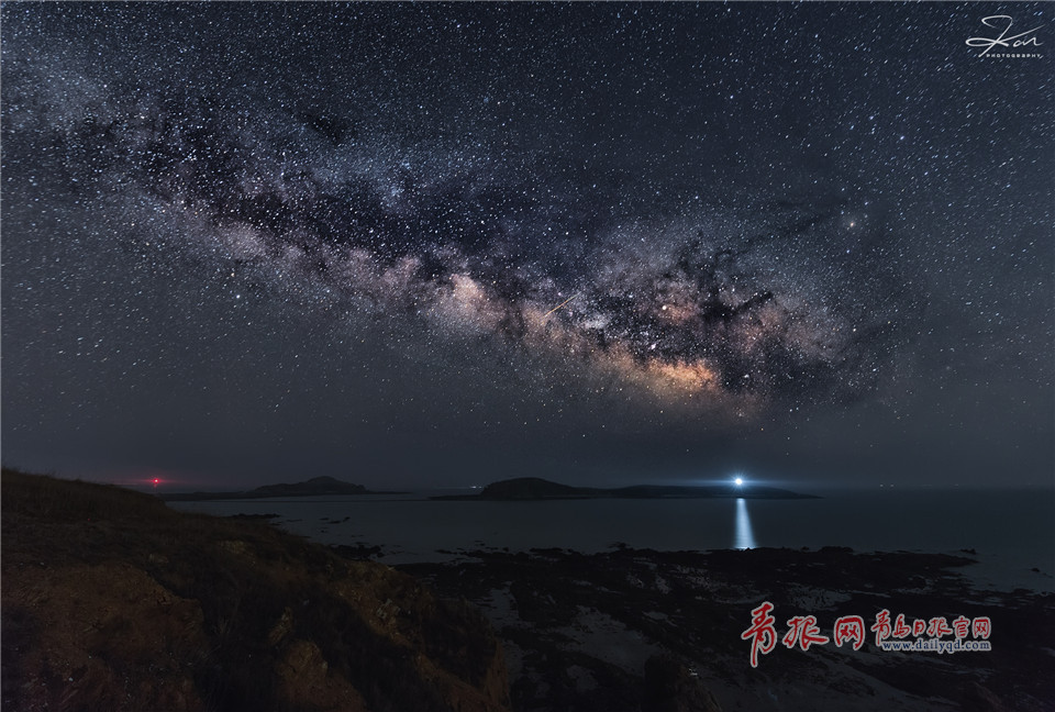 青岛现神秘银河拱桥 浩瀚星空美得令人窒息！