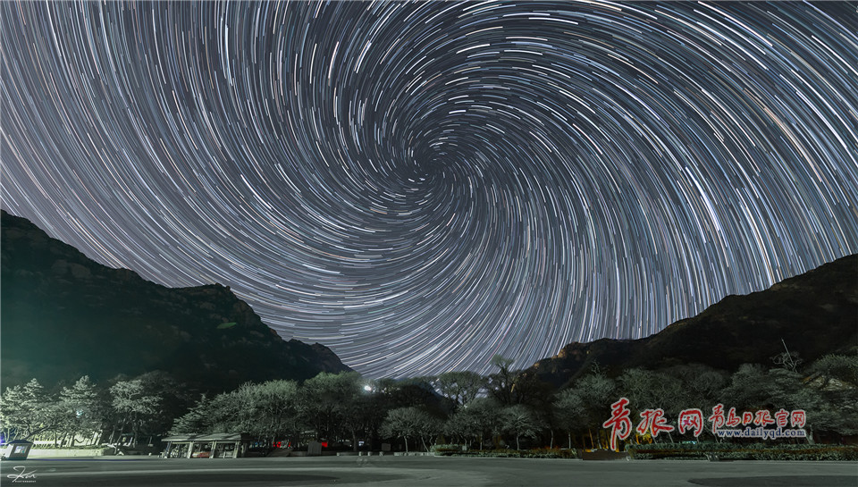夏夜青岛银河拱桥 浩瀚星空美得令人窒息(图)