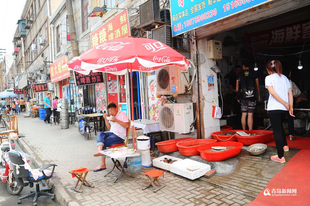 高清：夏天逛逛青岛老城区 这么玩你看怎么样