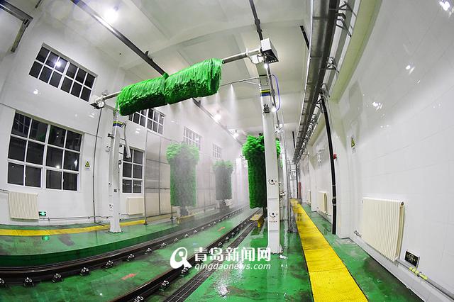 高清：揭秘地铁洗车节水奇招 八成废水可回收