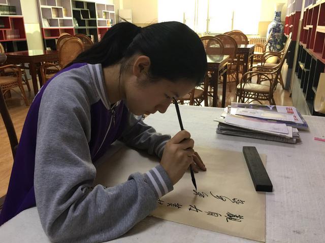 今天可查中考成绩 460分可上高中二中730