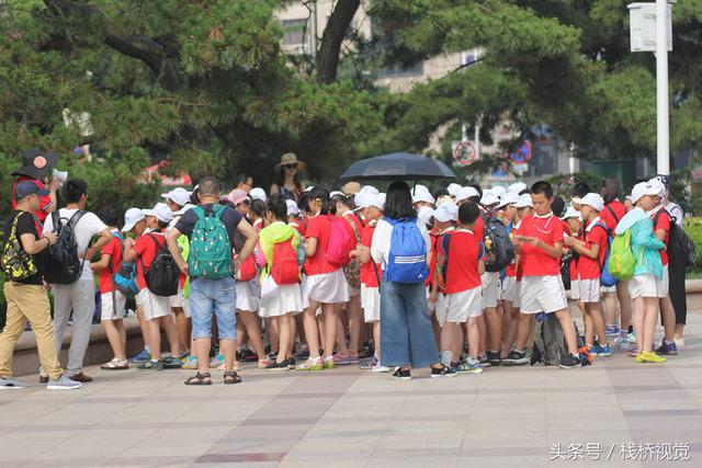 这8张图带你看来青岛到栈桥旅游有多火