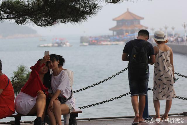 这8张图带你看来青岛到栈桥旅游有多火
