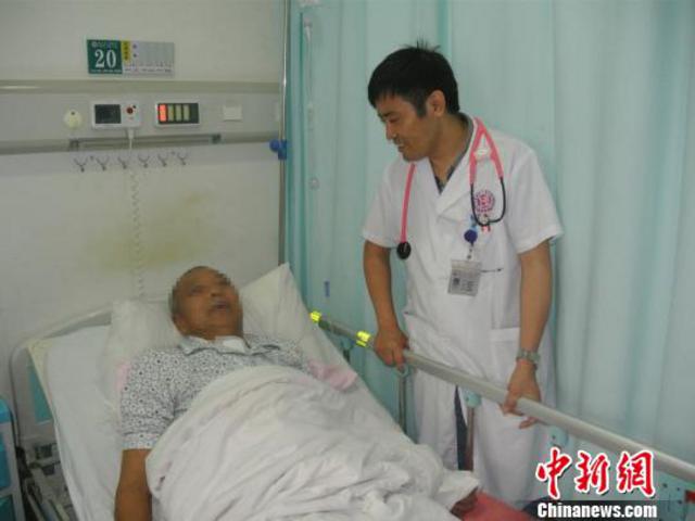 苏醒后的赵兴军(化名)。 梁辉 摄 苏醒后的赵兴军(化名)。 梁辉 摄