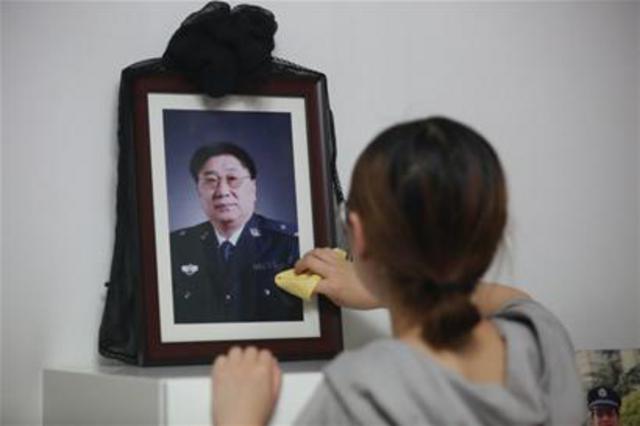 刑警连续加班4天心梗去世 崔大一路走好 刑警连续加班4天心梗去世 崔大一路走好