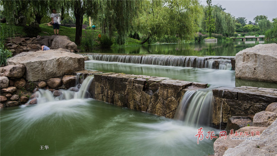 慢门拍雨后李村河：小瀑布曼妙似纱美景怡人