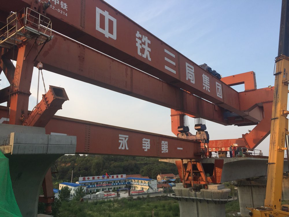 济青高铁高速段最后一片箱梁架设完成 7月底铺设轨道