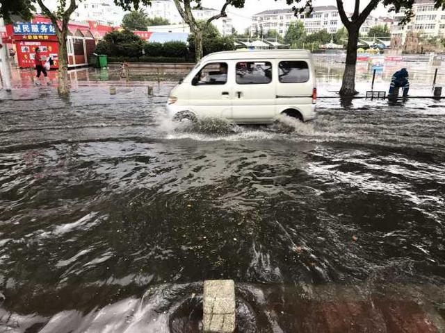 凉快了！下午至夜间有雷雨大风