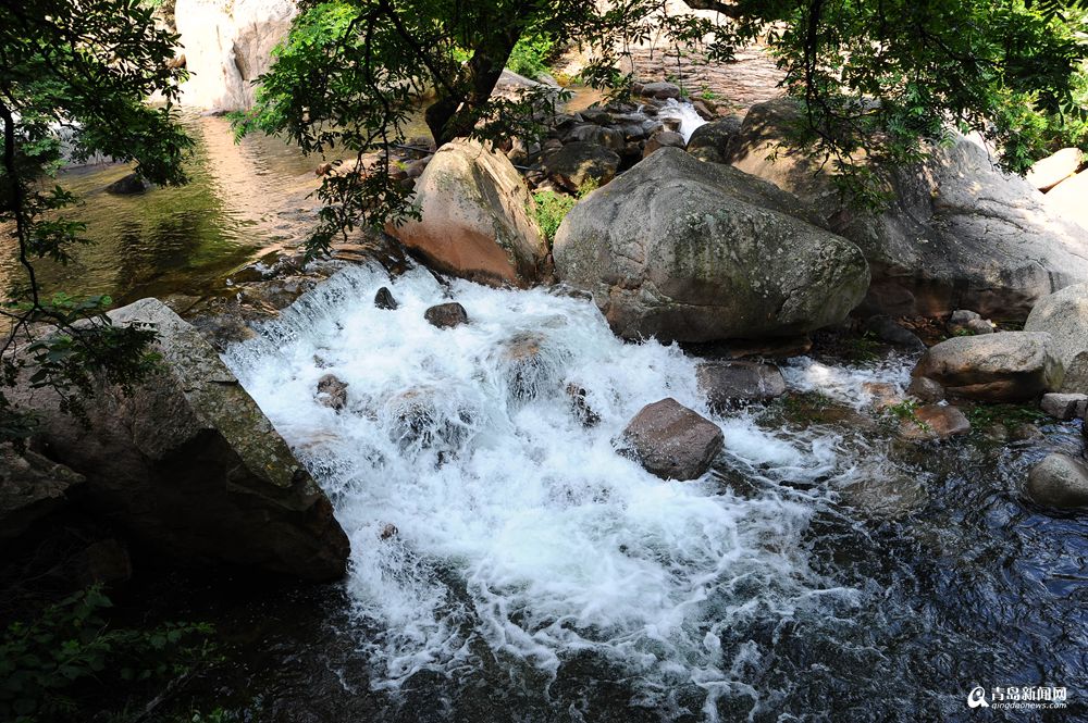 高清：崂山北线水库旱情缓解 美景醉人秒来电