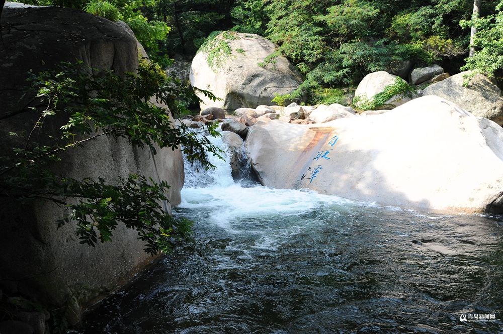 高清：崂山北线水库旱情缓解 美景醉人秒来电