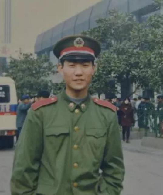 阅兵式震撼场面刷屏 这个山东汉子火了 阅兵式震撼场面刷屏 这个山东汉子火了