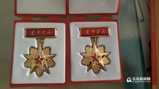 朱日和阅兵 海军陆战队方队有个胶州嫚