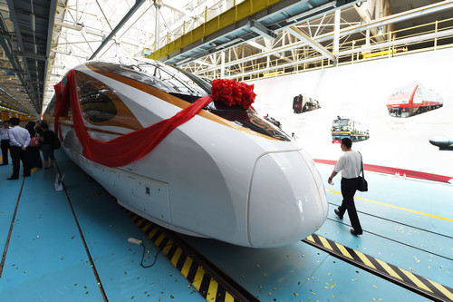 资料图片：“复兴号”中国标准动车组CR400BF型列车。新华社记者 鞠焕宗 摄