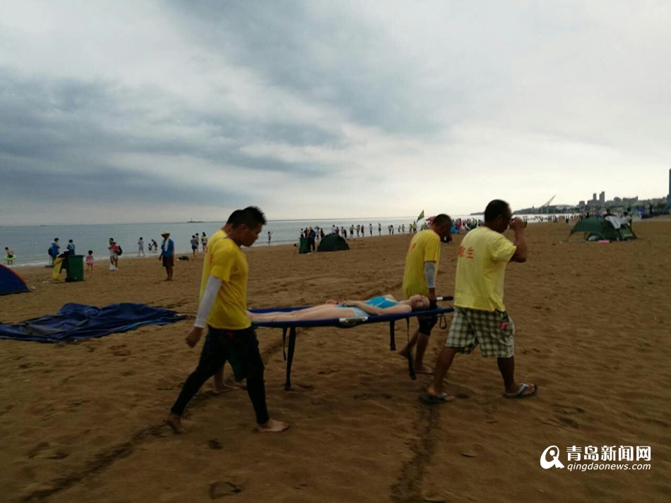 青岛加强海水浴场管理 请市民远离“野浴场”