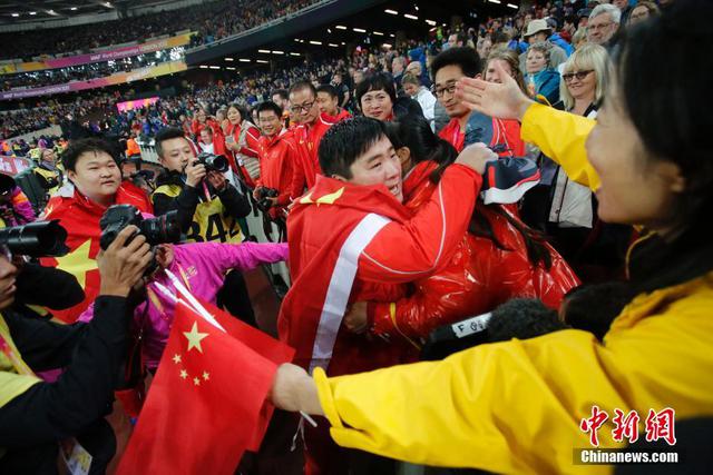 中国首金！2017田径世锦赛巩立姣女子铅球夺冠