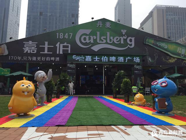 高清:7座啤酒大蓬华丽亮相 崂山会场精彩不断