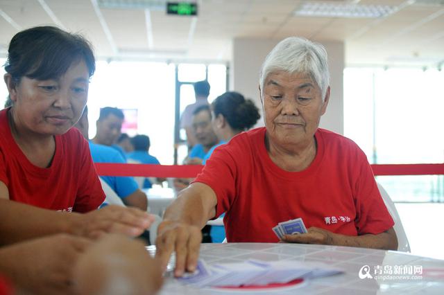 够级扑克全国邀请赛在青举办 170支队伍参赛 够级扑克全国邀请赛在青举办 170支队伍参赛