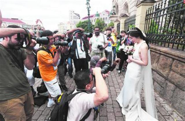 40多个国家摄影大咖来青采风 对青岛赞不绝口