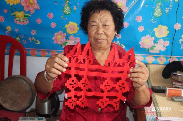 胶州剪纸大妈张振淑:一把小剪刀刻画60载人生