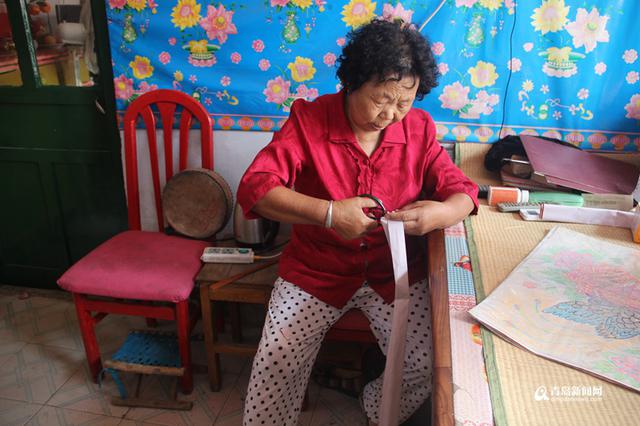 胶州剪纸大妈张振淑:一把小剪刀刻画60载人生