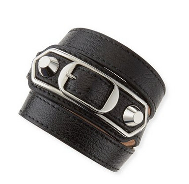 杨幂也撞衫 让女神们爱不释手的蓝衬衫