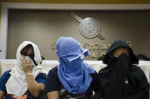 泰国警方拘捕的嫌疑人。（图片来源：美联社）