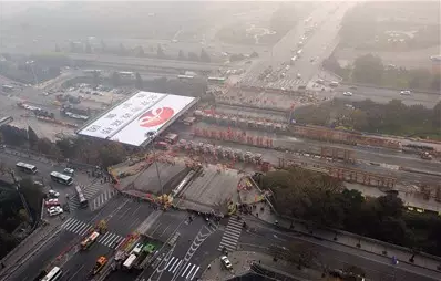 北京三元桥43小时完成改造 视频震惊全球网友