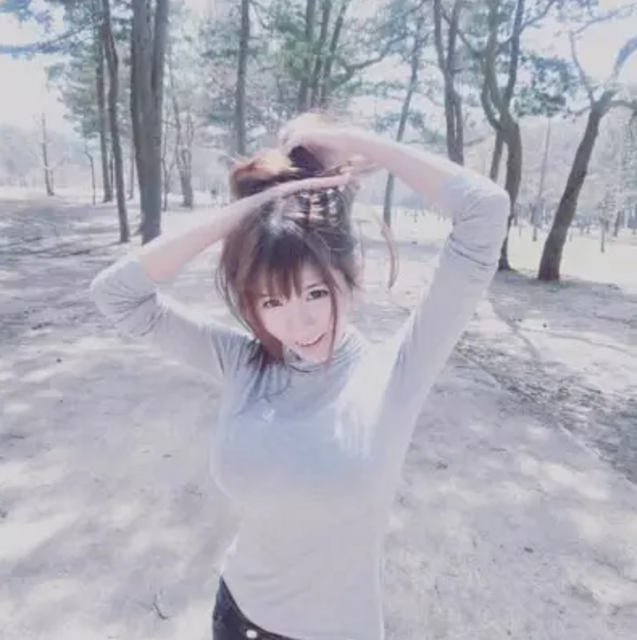 泰国95后女大学生网红萌妹 海量私房照曝光